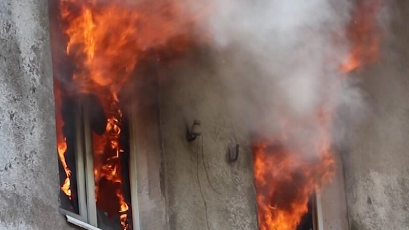 В Калининграде следователи выясняют обстоятельства гибели женщины при пожаре
