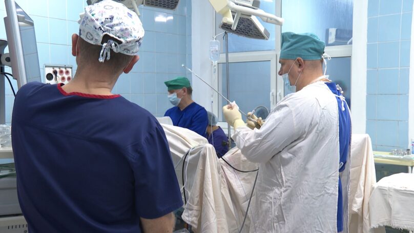 В Калининградской областной клинической больнице начали проводить операции на новом лазерном оборудовании
