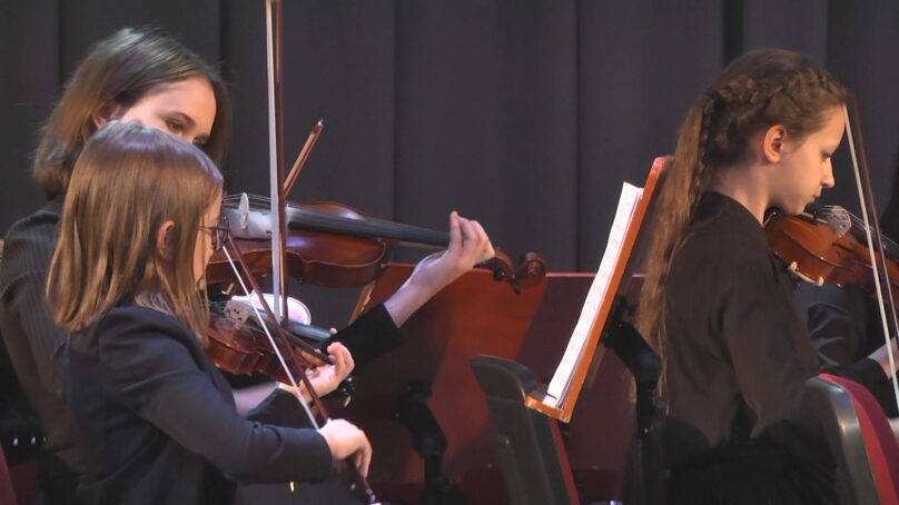 В Калининграде состоялось первое выступление детско-юношеского симфонического оркестра