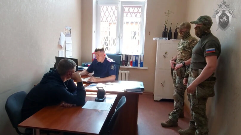 Начальник отдела по вопросам миграции отдела полиции предстанет перед судом