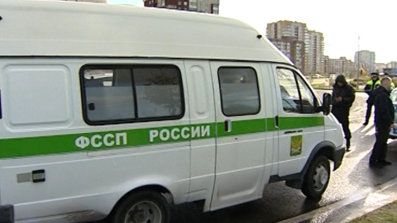 Калининградец погасил налоговую задолженность почти 1,2 млн рублей в момент ареста его дорогостоящего автомобиля