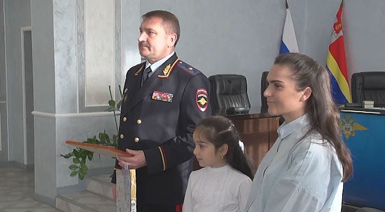 В Калининграде завершился региональный этап конкурса рисунков «Мои родители работают в полиции