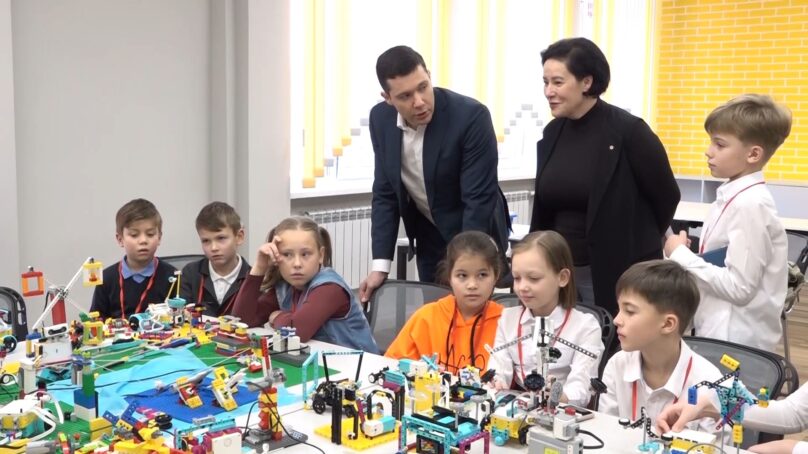 Алиханов: На ремонт школ выделят более полумиллиарда рублей в 2023 году