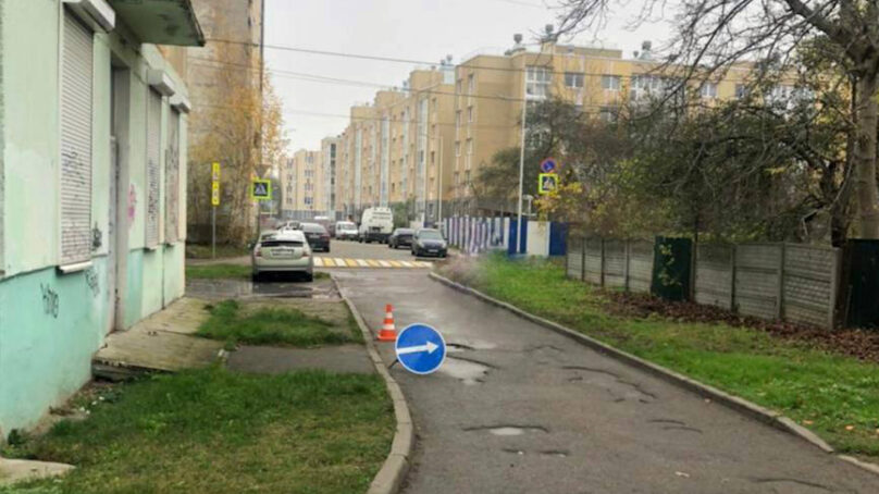 В Калининграде сбили пенсионерку во дворе жилого дома