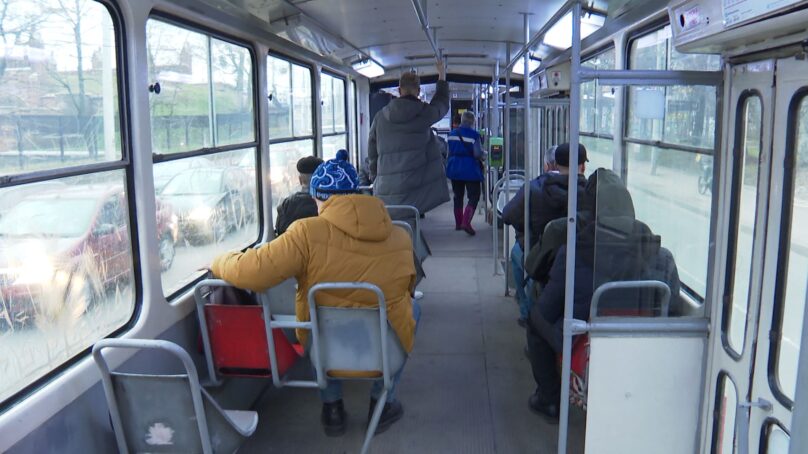 Калининградцы сэкономили 8 с половиной млн рублей на проезде в общественном транспорте