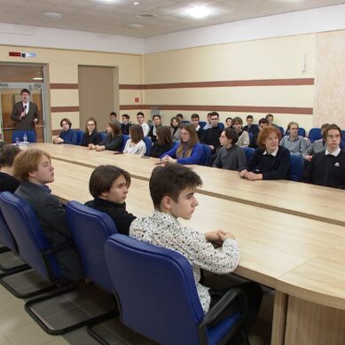 Специалисты компании VK провели «Урок цифры» в школе №57 Калининграда