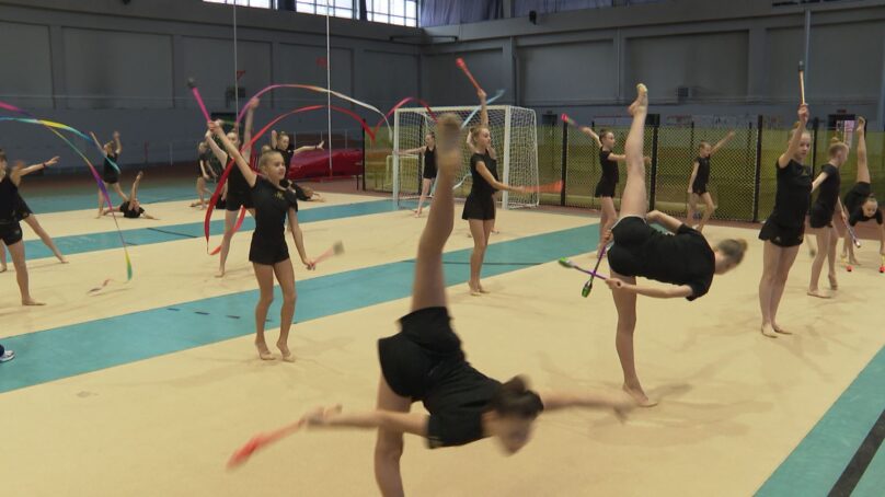 Калининградской художественной гимнастике 50 лет. Торжественный вечер по случаю юбилея состоялся в манеже Дворца спорта «Юность»
