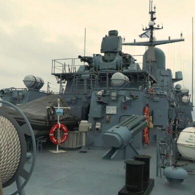Экипажи кораблей Балтийского флота провели стрельбы по воздушным мишеням