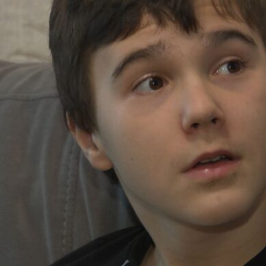 В Калининграде сотрудники пенсионного фонда исполнили мечту мальчика, страдающего аутизмом
