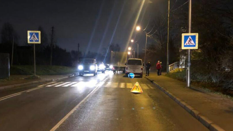 Под колеса иномарки в Московском районе Калининграда попала 13-летняя девочка