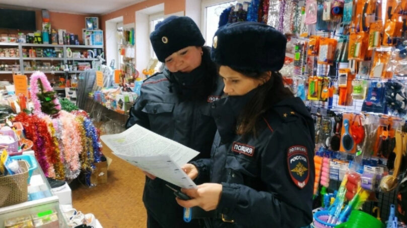 В Калининграде полицейские проводят рейды по торговым точкам, реализующим пиротехнические изделия
