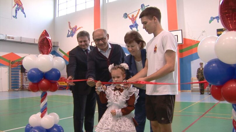 В гимназии №2 Черняховска открыли спортзал после капремонта