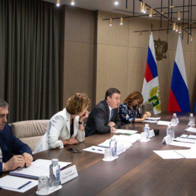 Алиханов встретился с министром сельского хозяйства РФ, чтобы обсудить насущные вопросы калининградского агропрома