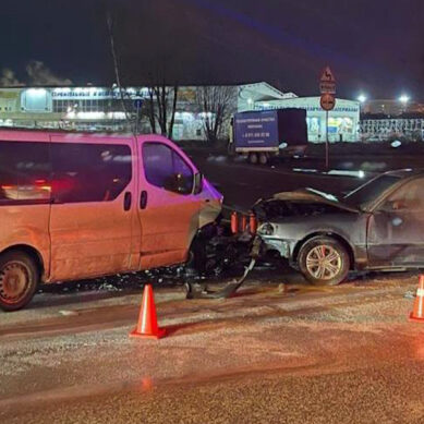 В Калининграде в ДТП на Емельянова пострадали оба водителя