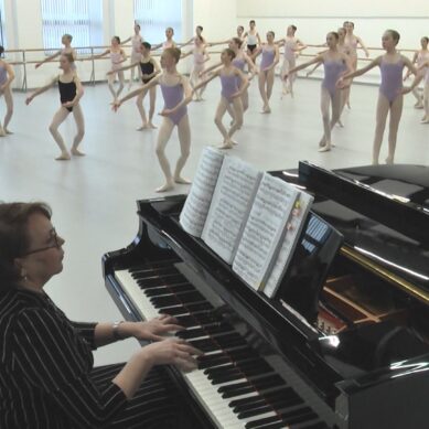 В честь 250-летнего юбилея Московской государственной академии хореографии в Калининграде стартовала творческая школа