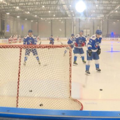 В Калининграде впервые разыграли Кубок Поколения между сборными Студенческой хоккейной лиги России и Национальной молодёжной хоккейной лиги