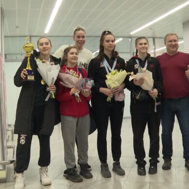 Впервые в истории Калининградской области наши волейболистки в возрасте до 18 лет вернулись домой в ранге чемпионок страны