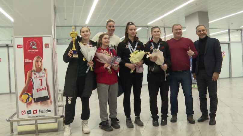 Впервые в истории Калининградской области наши волейболистки в возрасте до 18 лет вернулись домой в ранге чемпионок страны