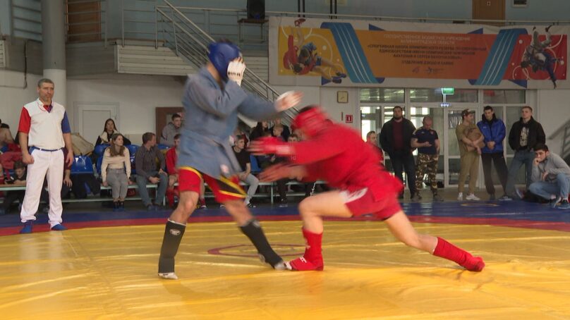 В калининградском спорткомплексе «Россия» провели областной чемпионат по боевому самбо