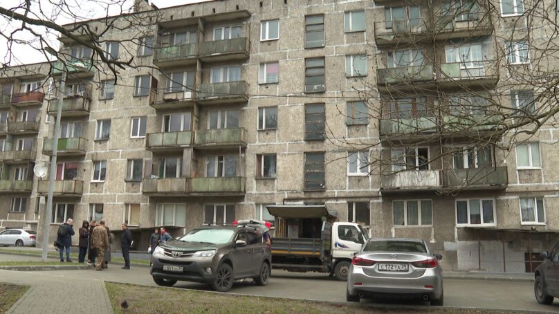 Власти Калининграда приводят в порядок квартиры из маневренного фонда для погорельцев с Артиллерийской