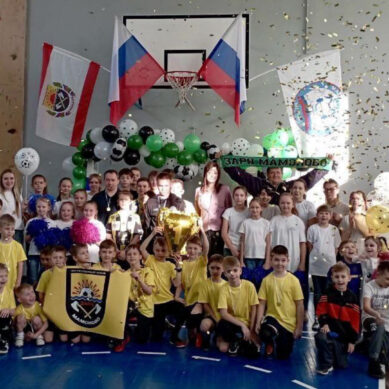 В Мамоновской средней школе состоялось торжественное открытие муниципальной секции по футболу «Заря-Мамоново»