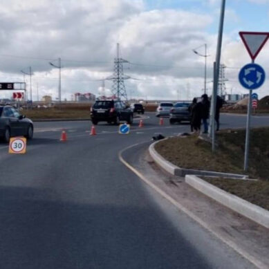 В Гурьевском районе в дорожном происшествии пострадали водитель и малолетний пассажир «БМВ»