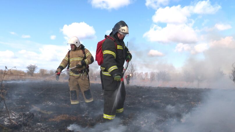 В Калининградской области сняли чрезвычайную степень пожароопасности, сообщили в управлении МЧС