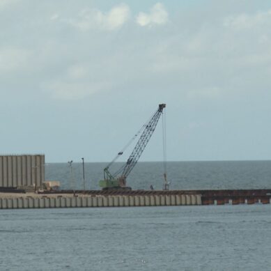 Завершение строительства порта в Пионерском отложили более чем на год