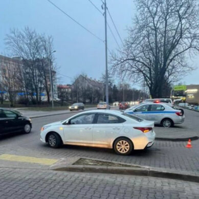 После столкновения с иномаркой на ул. Гагарина была госпитализирована 65-летняя женщина