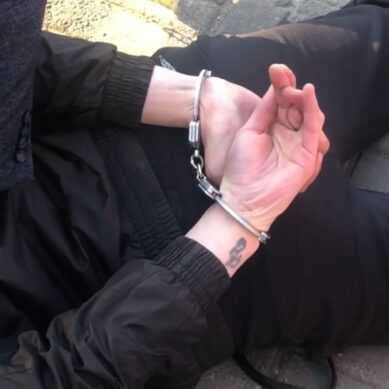 В Калининграде полицейские задержали молодого человека, который расплачивался поддельными купюрами