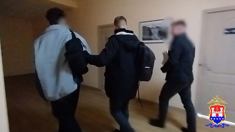 В МВД рассказали о москвиче, который приехал в Калининград на день и увёз с собой более 800 тыс. рублей