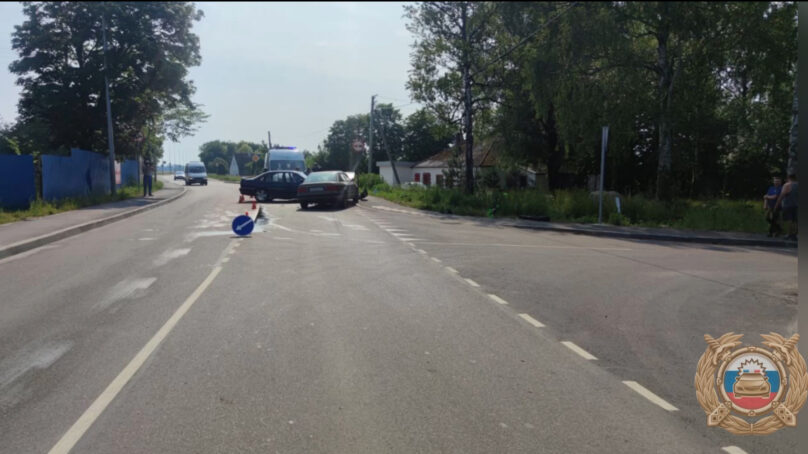 В Полесском районе водитель «Опеля» выехал на «встречку» и спровоцировал ДТП