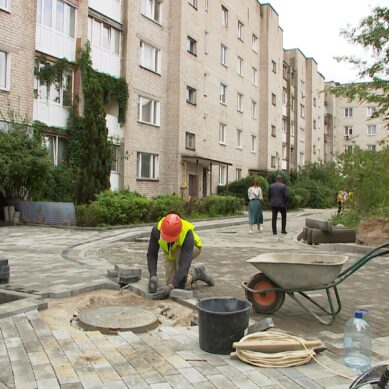 Жители дома на Чувашской недовольны отсутствием детской площадки и пешеходной зоны