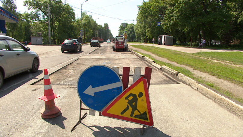 В Калининграде на реконструируемом участке Аллеи Смелых частично ограничат движение