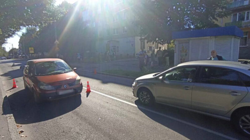 С улицы Красносельской после столкновения с двумя иномарками госпитализирован 9-летний пешеход