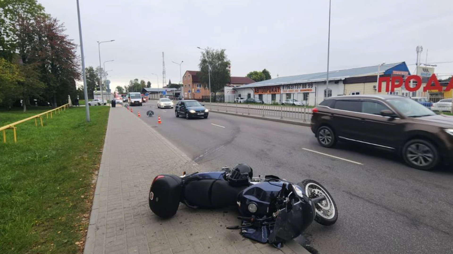 Водитель мотоцикла был госпитализирован после ДТП на улице Юрия Гагарина в  Калининграде — Вести-Калининград