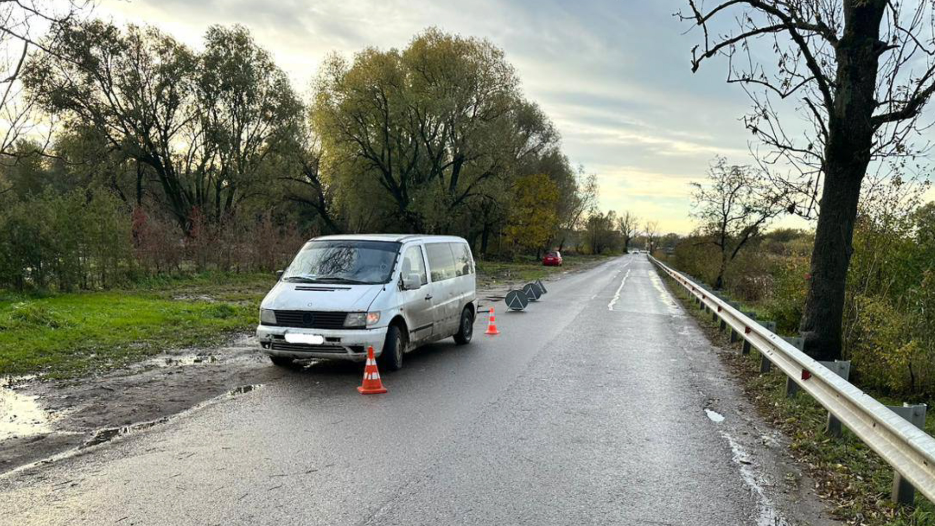 На Правой набережной микроавтобус сбил пешехода — Вести-Калининград