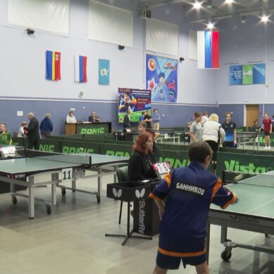 Традиционный осенний турнир по настольному теннису провели в зале калининградской спортшколы №7