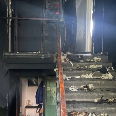 В Калининграде пожарные спасли 8 человек, которые могли погибнуть при пожаре в жилом доме