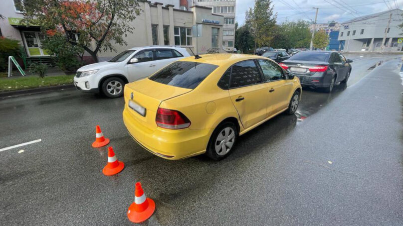 В Московском районе столкнулись иномарки, есть пострадавшие