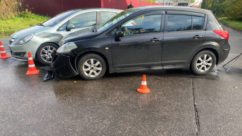 В Калининграде на Кутаисской столкнулись два автомобиля