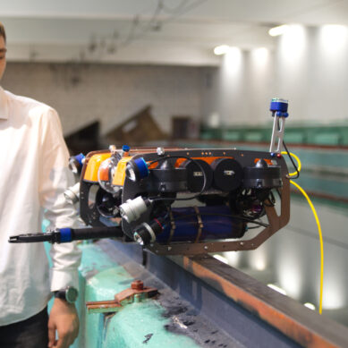 Первокурсник калининградского вуза сконструировал подводный дрон