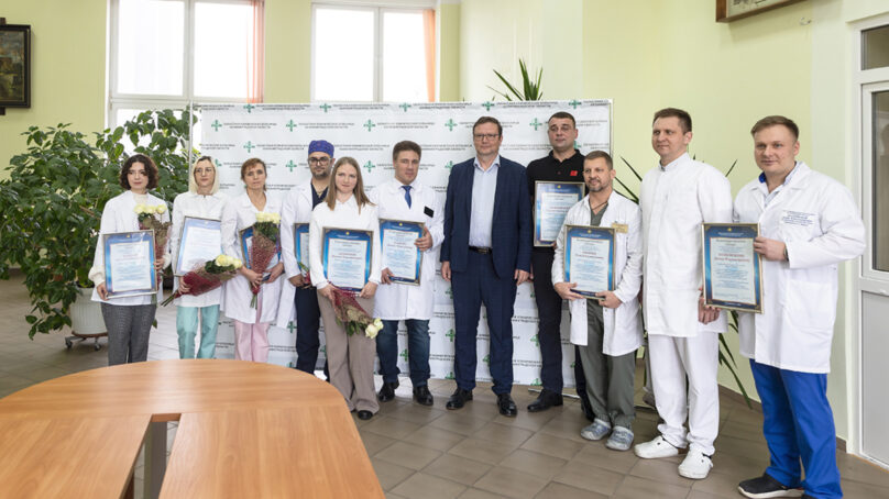 В Калининграде чествовали медиков за спасение тренера из Москвы
