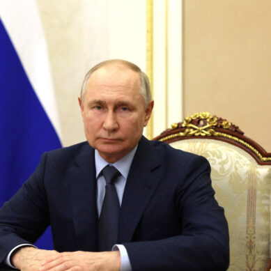 Путин поздравил работников энергетической отрасли с профессиональным праздником