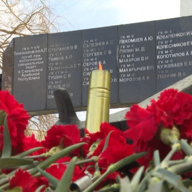Морские пехотинцы Балтийского флота почтили память своих товарищей, погибших на Северном Кавказе и в зоне СВО