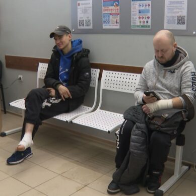 Из-за неустойчивой погоды в Калининграде все больше людей обращается в травмпункты с переломами и ушибами