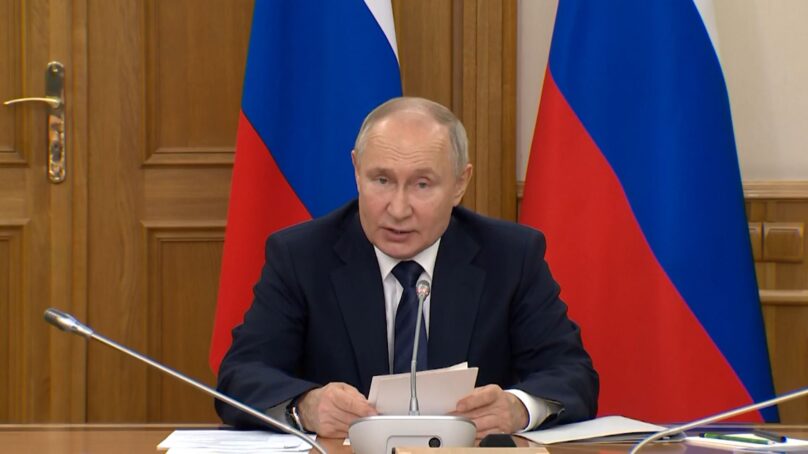 Путин в Калининграде. О чем шла речь на совещании по социально-экономическому развитию региона