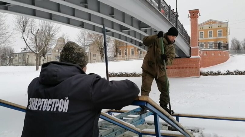 Роспотребнадзор не рекомендует калининградцам окунаться в купель в Гусеве