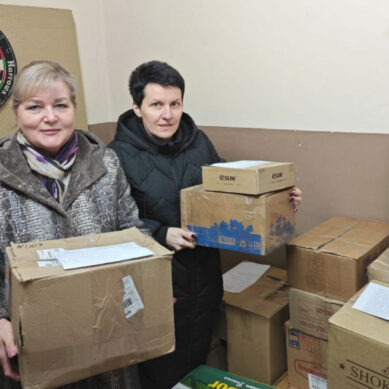 Балтийцы продолжают приносить в пункты приёма помощи необходимые вещи и продукты питания для участников СВО