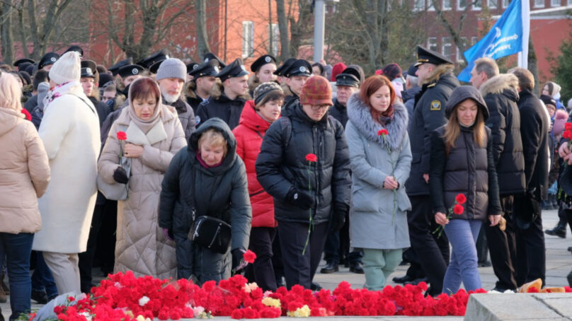 Из-за возложения цветов 23 февраля перекроют проезд по Гвардейскому проспекту в Калининграде